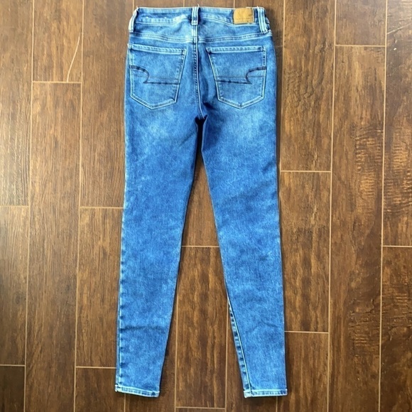 American Eagle ripped Hi-rise dark denim Jeggings size 2 - Picture 4 of 10